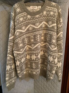 #120 Grey & White Crewneck Christmas Sweater